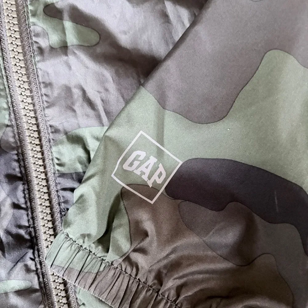 Gap Green Camouflage Kids Rain Jacket Comfortable Fit